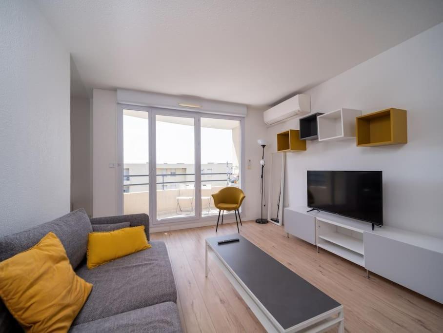 Appartement Tout Equipe Climatise Terrasse Hopital De La Timone Marseilles Exterior foto