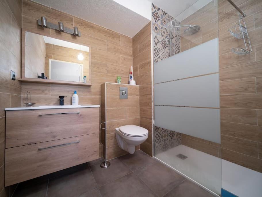 Appartement Tout Equipe Climatise Terrasse Hopital De La Timone Marseilles Exterior foto