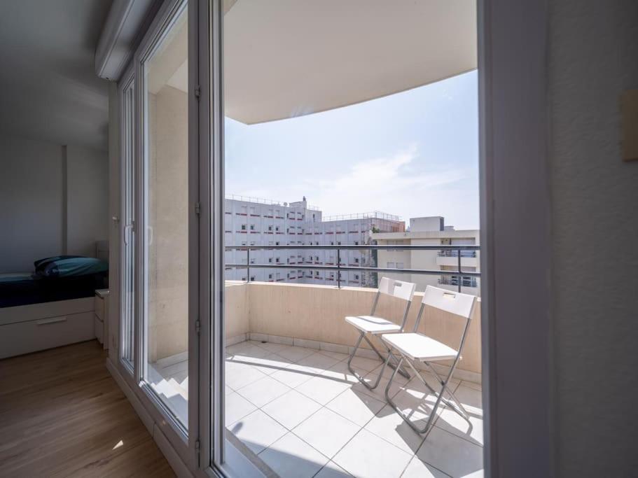 Appartement Tout Equipe Climatise Terrasse Hopital De La Timone Marseilles Exterior foto