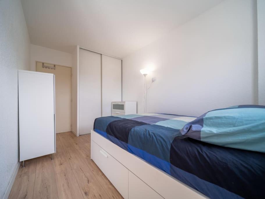 Appartement Tout Equipe Climatise Terrasse Hopital De La Timone Marseilles Exterior foto